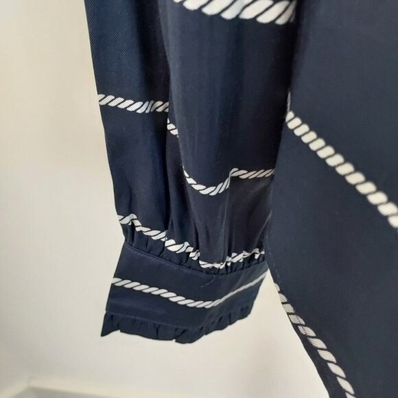 Vineyard Vines Silk Blend Twill Ruffle Collar Long Sleeve Blouse Size Medium - Picture 3 of 11